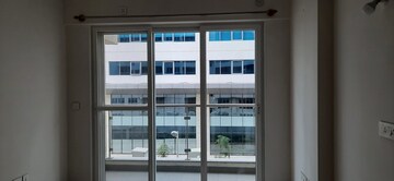 Room in 3 BHK Apartment at Godrej Platinum Hebbal, Hebbal – for Rent
