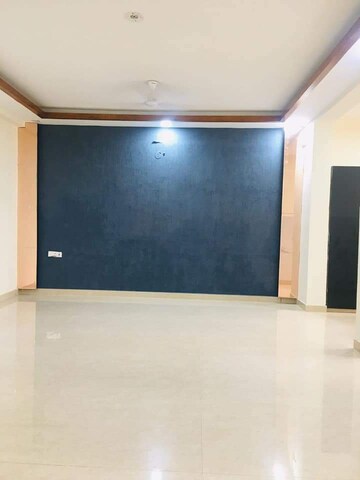 Building Lobby in 3 BHK Builder Floor at Sector 63a – for Sale