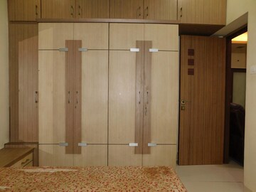 Room in 1 BHK Apartment at Dadar West – for Rent