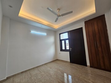 Master Bedroom in 3 BHK Builder Floor at Saket – for Rent