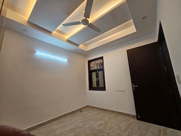 Bedroom in 3 BHK Builder Floor at Saket – for Rent