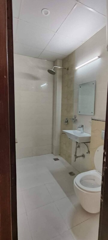 Attached Bathroom in 1 BHK Builder Floor at Super Mart 1, Sector 27 – for Rent