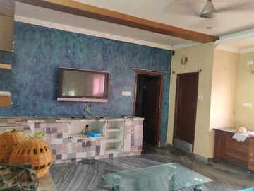 Room in 1 BHK Penthouse at Banjara Hills – for Rent