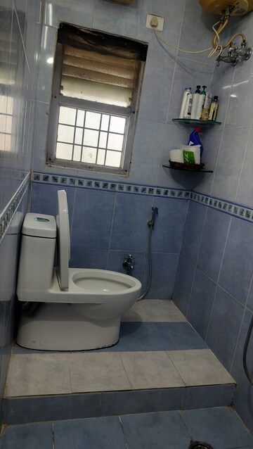 Attached Bathroom in 3 BHK Apartment at Jubilee Hills – for Rent