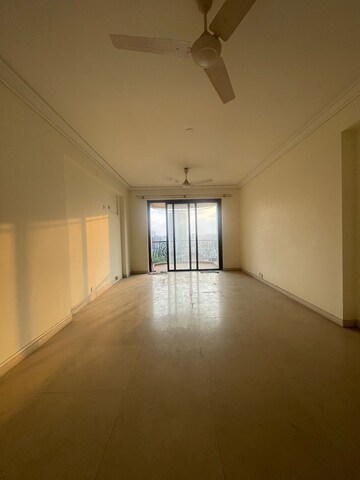 Room in 4 BHK Apartment at Hiranandani Gardens Solitaire, Powai – for Sale