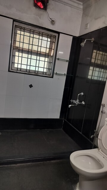 Attached Bathroom in 3 BHK Apartment at Jubilee Hills – for Rent