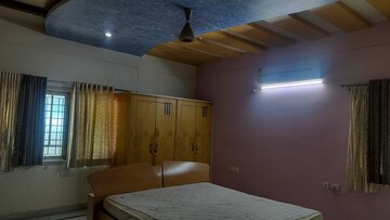 Room in 3 BHK Apartment at Jubilee Hills – for Rent