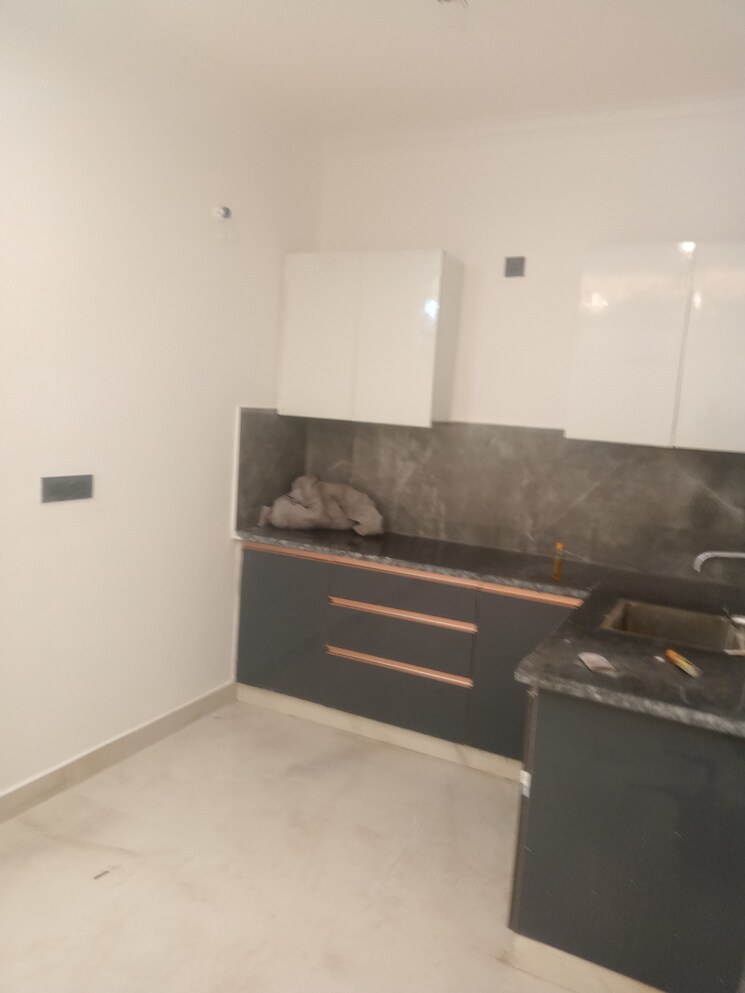 Kitchen, ignou road 2 Bedroom 800 Sq.Ft. Builder Floor In Ignou Road Delhi 8502048