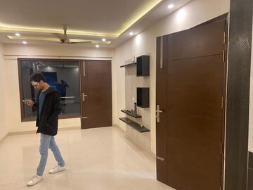 Room in 3 BHK Apartment at Tumkur Road – for Sale