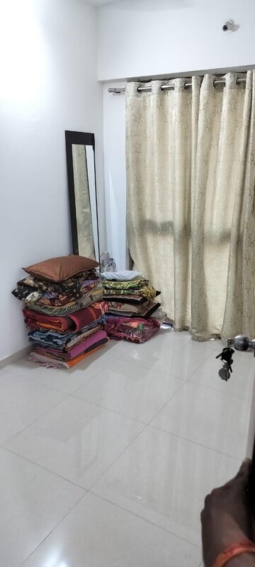 Room in 2 BHK Apartment at Runwal My City, Dombivli East – for Rent