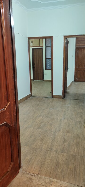 Room in 2 BHK Builder Floor at Maya Apartments, Vikas Puri – for Rent