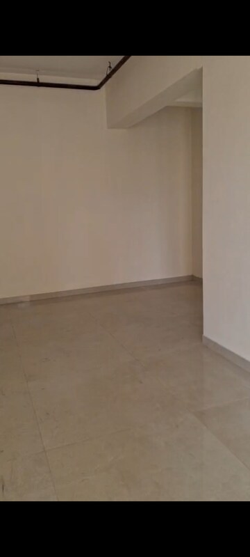Room in 2 BHK Apartment at Hiranandani Estate Standford, Ghodbunder Road – for Rent