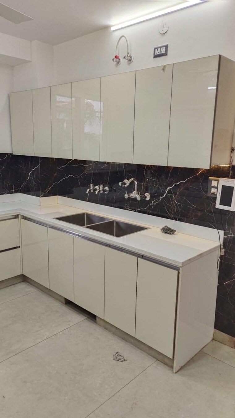 Kitchen, raja garden 3 Bedroom 180 Sq.Yd. Builder Floor In Raja Garden Delhi 8502152