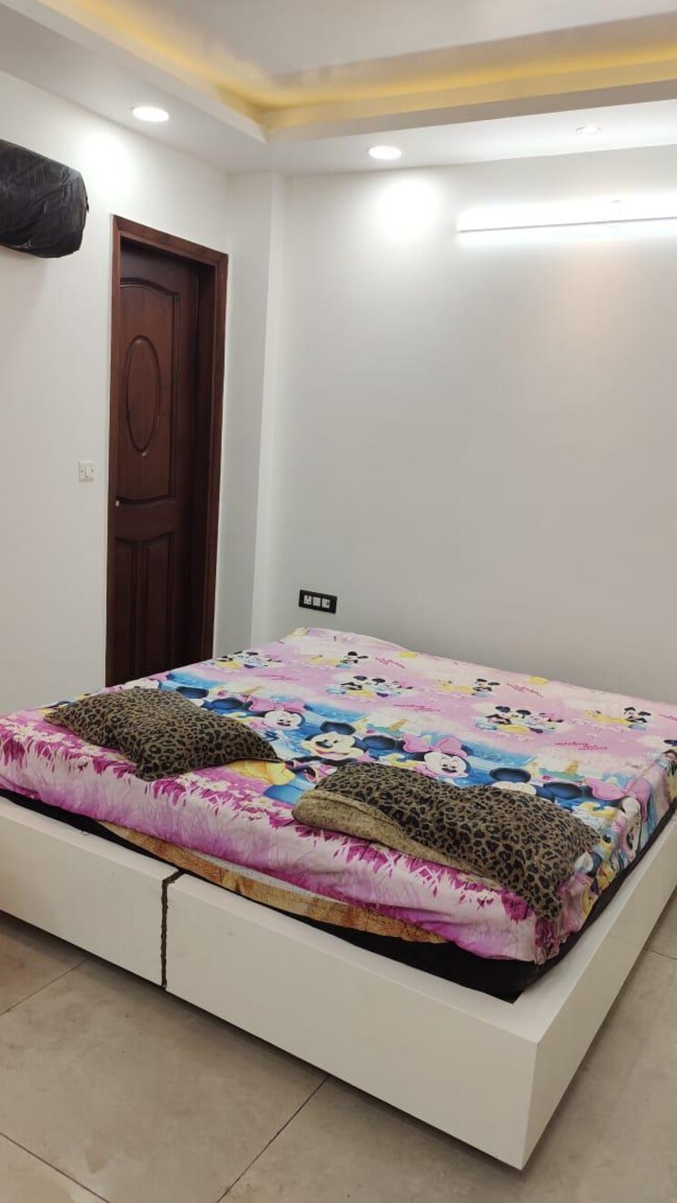 Bedroom, raja garden 3 Bedroom 180 Sq.Yd. Builder Floor In Raja Garden Delhi 8502152