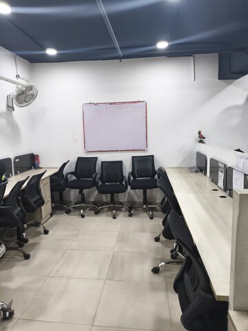 Team Area in  Office Space in IT/SEZ at Sector 16 – for Rent