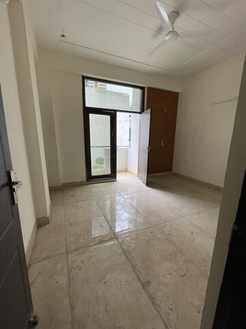 3 BHK Apartment For Sale in Amrapali Leisure Park, Amrapali Leisure Valley