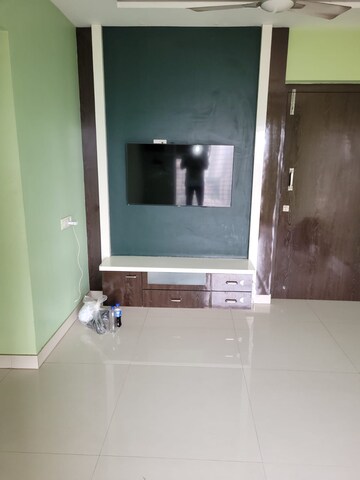Room in 1 BHK Apartment at Cosmos Empress Park, Ghodbunder Road – for Rent