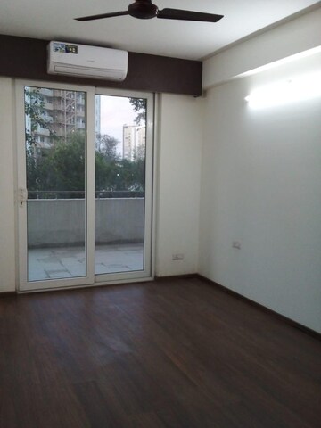 Room in 4 BHK Apartment at Emaar The Enclave, Sector 66 – for Rent