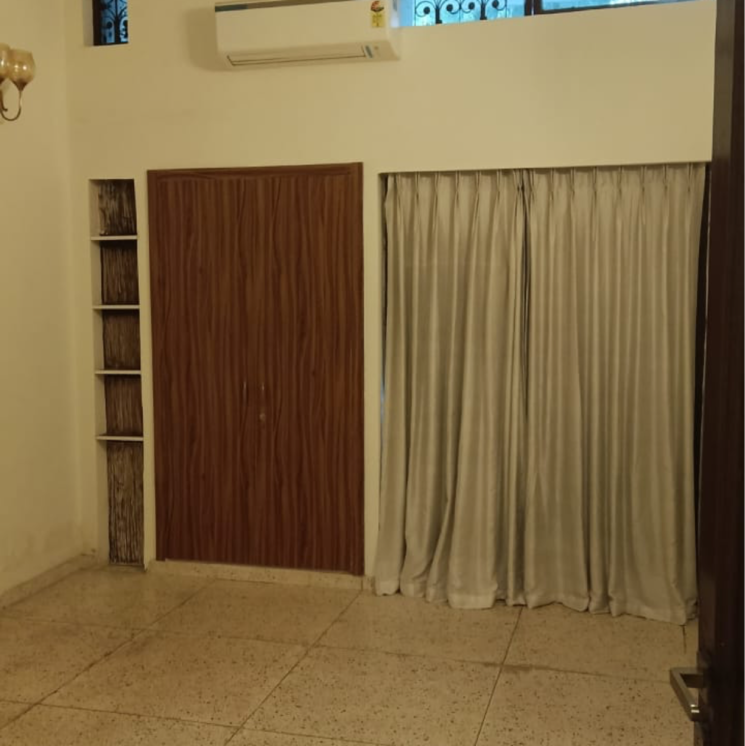 Living Room, safdarjung development area 4 Bedroom 3000 Sq.Ft. Villa In Safdarjung Development Area Delhi 8502185