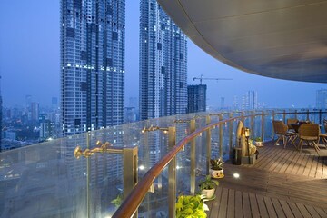 5 BHK Apartment – Exterior View View at Lodha The World Towers World One Tier 2, Worli - for Rent