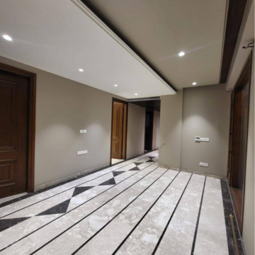 Building Lobby in 4 BHK Builder Floor at Greater Kailash I – for Rent