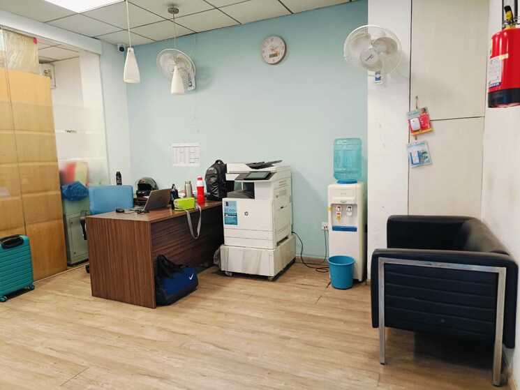 Team Area, go-work Commercial Office Space 2500 Sq.Ft. In Udyog Vihar Phase 1 Gurgaon 8502218