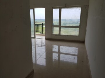 Room in 3 BHK Apartment at Elita Garden Vista, New Town – for Sale