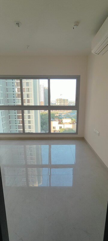 Bedroom in 3 BHK Apartment at Piramal Vaikunth, Balkum Pada – for Rent