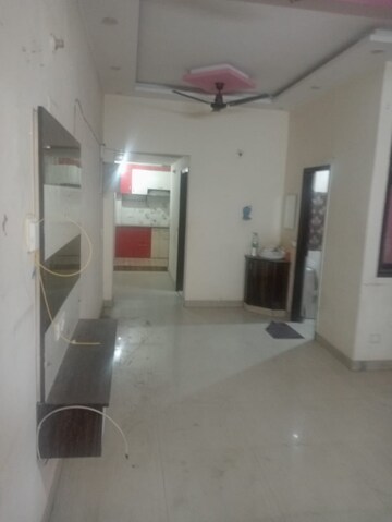 Room in 2 BHK Builder Floor at Gulabi Bagh – for Rent