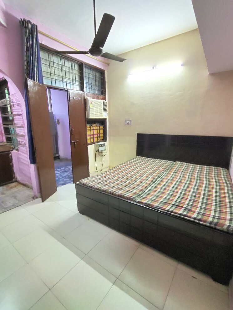 Bedroom, unitech-arcadia 1 Bedroom 450 Sq.Ft. Independent House In South City 2 Gurgaon 8502406