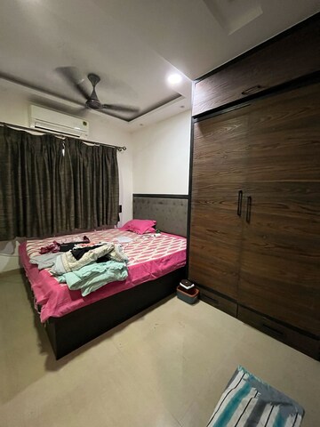 Bedroom in 1.5 BHK Apartment at Andheri West – for Rent