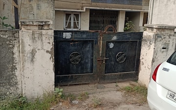2 BHK Independent House For Sale in Sector 9