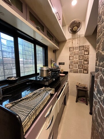  1.5 BHK Apartment at Andheri West – for Rent