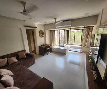 Living Room in 1.5 BHK Apartment at Parimal Heights, Juhu – for Sale
