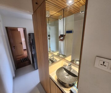  1.5 BHK Apartment at Parimal Heights, Juhu – for Sale