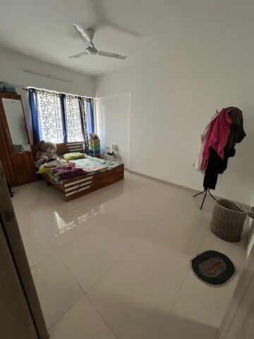 Room in 2 BHK Apartment at Shree Venkatesh Graffiti Glover, Keshav Nagar – for Rent