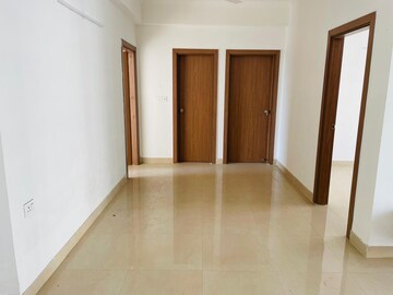 Room in 3.5 BHK Apartment at ATS Nobility, Sector 4, Greater Noida – for Rent