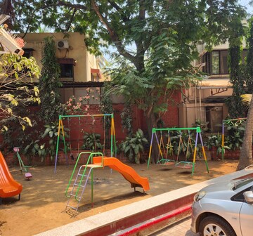 1.5 BHK Apartment – Garden View at Parimal Heights, Juhu - for Sale