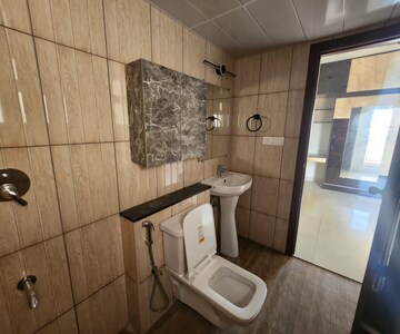 Attached Bathroom in 2 BHK Apartment at Prestige Finsbury Park Hyde, Bagaluru  – for Rent