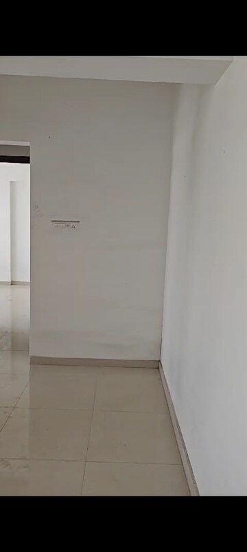 Room in 1 BHK Apartment at Mass Manshaya Apartments, Kurla West – for Rent
