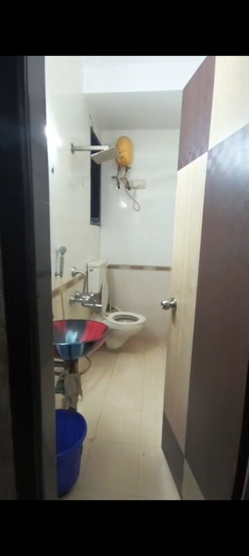 Room in 2 BHK Apartment at Ankur Chs Vakola, Vakola – for Rent