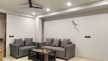 2 BHK Apartment For Rent in Raja Park