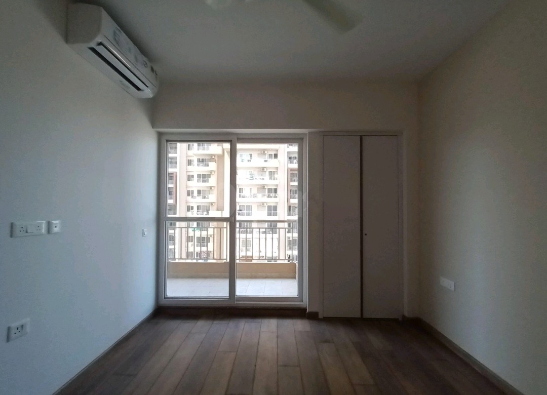 3 BHK + Servant Room Apartment For Sale in ABA Ivy County