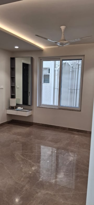 Room in 4 BHK Apartment at Trendset GMR, Banjara Hills – for Rent