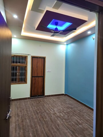 Room in 2 BHK Independent House at Gomti Estate Phase III, Gomti Nagar – for Rent