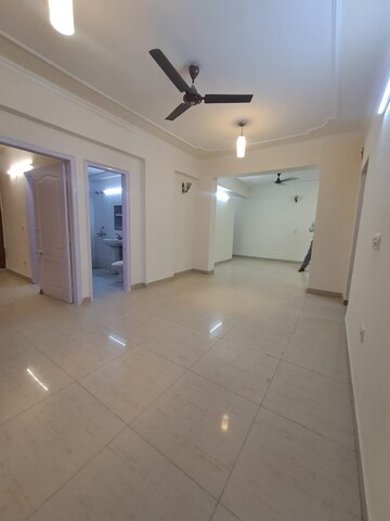 Room in 4 BHK Apartment at Lions Society, Sector 56 – for Rent