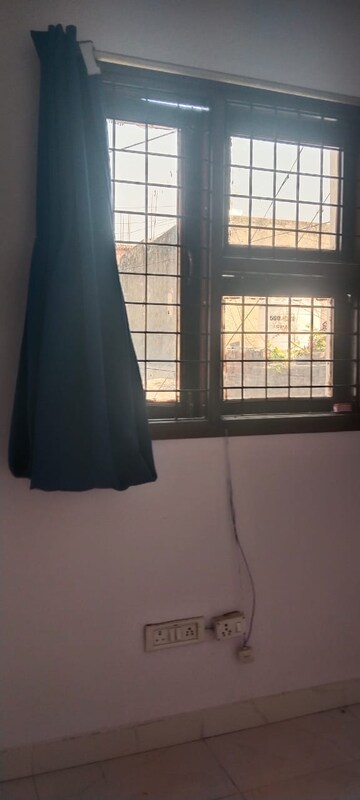  1 BHK Builder Floor at Malviya Nagar – for Rent