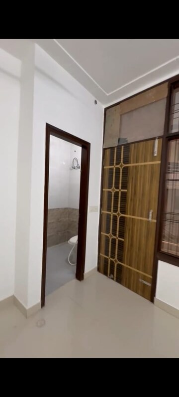  3 BHK Builder Floor at Malviya Nagar – for Rent