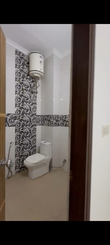 Attached Bathroom in 3 BHK Builder Floor at Malviya Nagar – for Rent