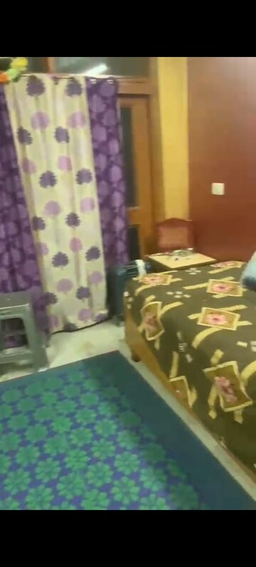 Room in 2 BHK Builder Floor at Malviya Nagar – for Rent